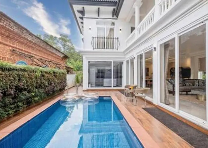 Amanassa 1 Luxury 4Bhk Villa With Pool In Assagaon