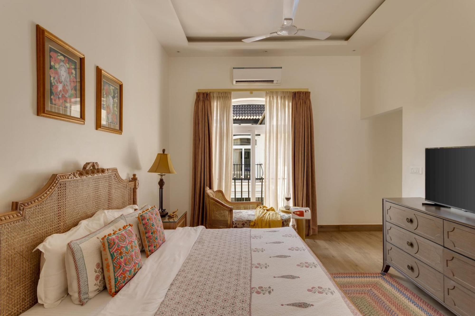 Amanassa 1 Luxury 4bhk With Pool In Assagaon Villa Marna
