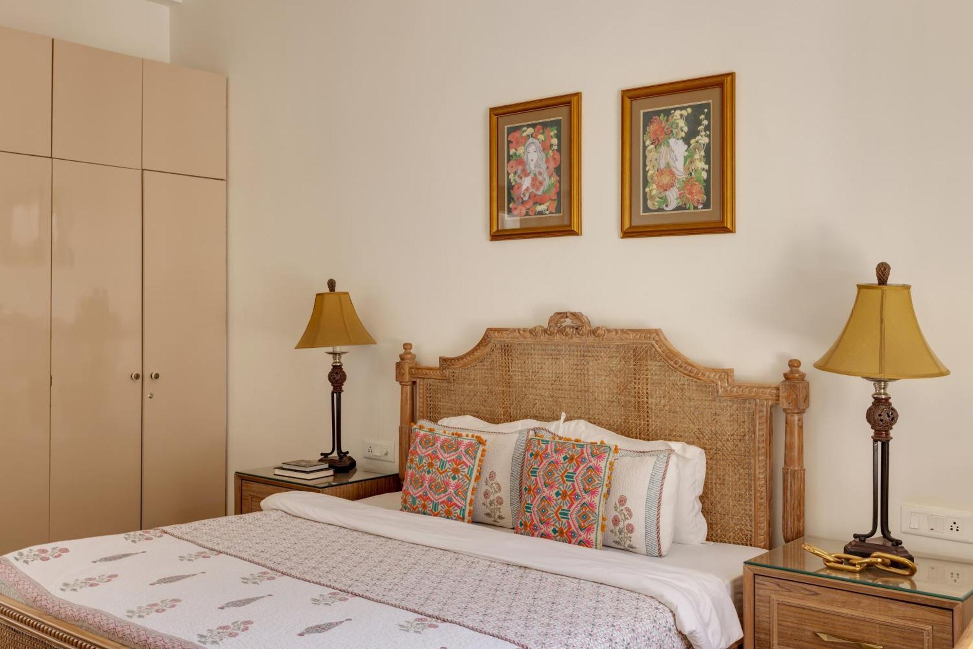 Amanassa 1 Luxury 4bhk With Pool In Assagaon
