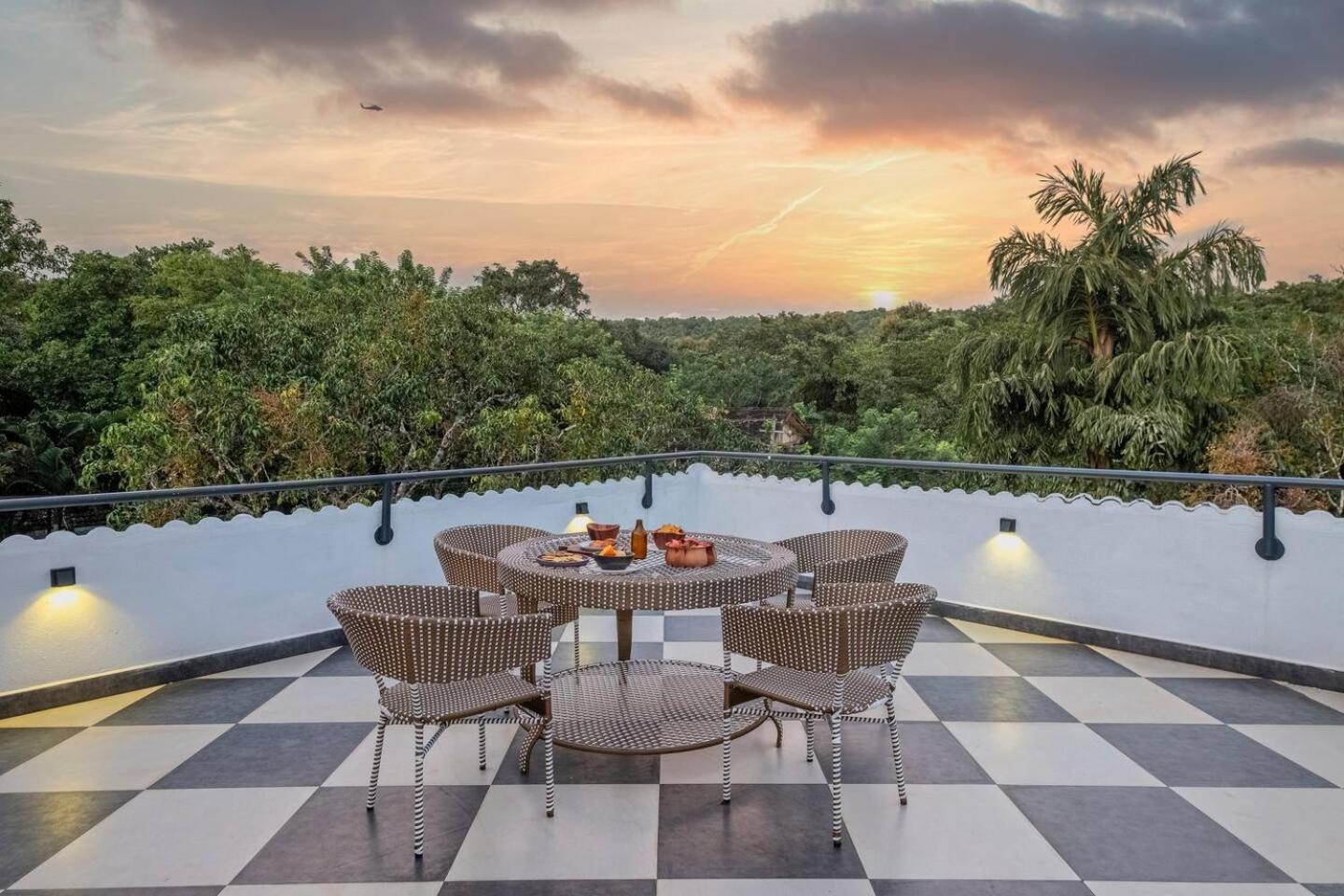 Villa Amanassa 1 Luxury 4bhk With Pool In Assagaon