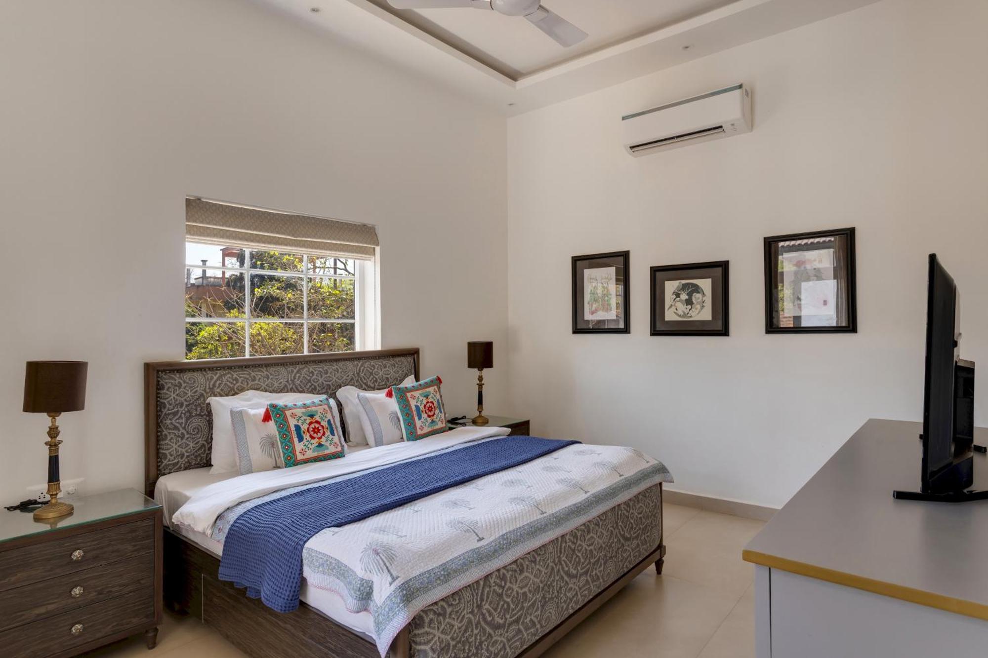Amanassa 1 Luxury 4bhk With Pool In Assagaon * Marna